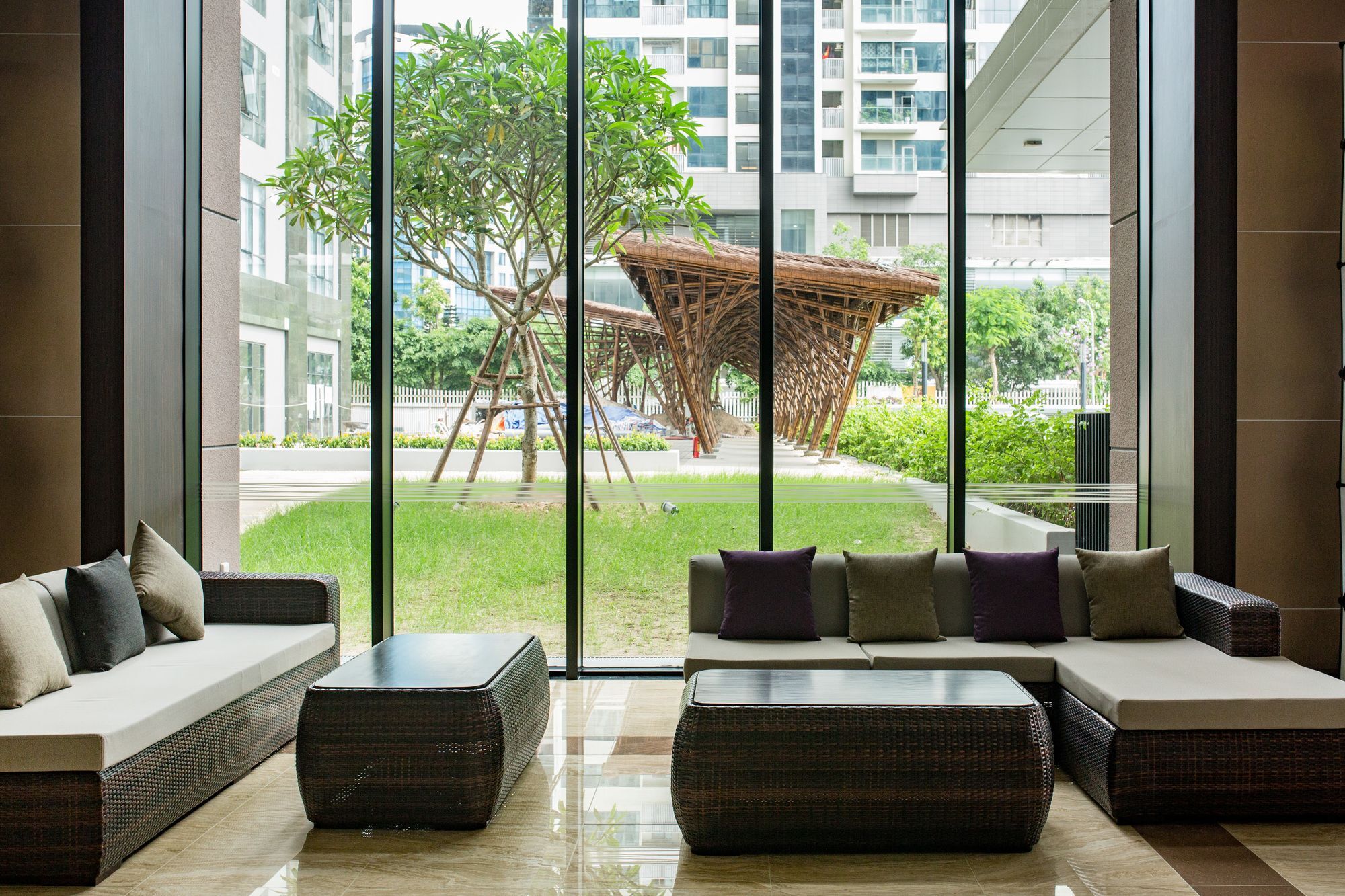 Roygent Parks Hanoi Exterior photo